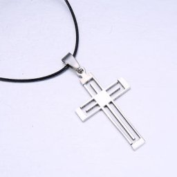 Collier en acier inoxydable pour hommes et femmes pendentifs en forme de croix creuse collier en