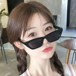 Lunettes de soleil œil de chat à petite monture pour femmes lunettes de soleil personnalisées