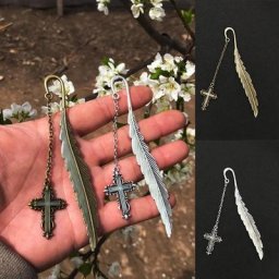 Marque-page luisant dans le noir avec croix et plume elfe papeterie lumineuse pour étudiant