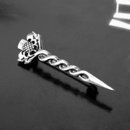 MQCHUN-Broche de chardon avec nœud celtique pour femme broche de kilt vintage extraterrestre TV