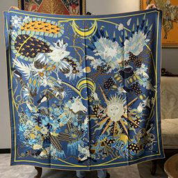 Le Sacre des Saisons scarf Écharpe Double face en laine de cachemire géante couvre-chef réversible