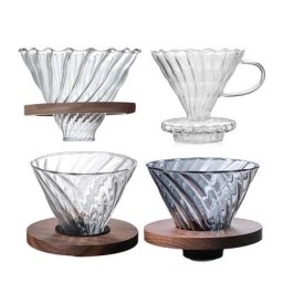 Verser sur le goutteur de café ensemble de casseroles serveur de café tasse de brassage de
