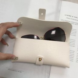 Étui à Lunettes en Cuir Couple pour Femmes Boîte à Lunettes de Soleil Accessoire Portable