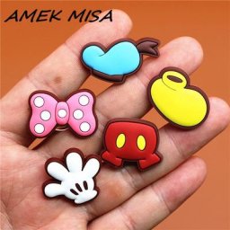 Gants de dessin animé en PVC chapeau nœud accessoires de chaussures breloques mignonnes
