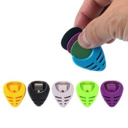 Étui pour plectre de guitare acoustique en plastique Portable boîte en forme de cœur