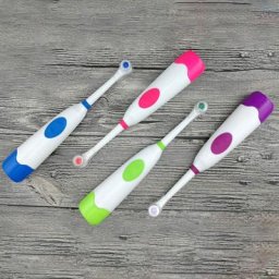 Brosse à Dents Électrique pour Enfant Facile à Utiliser Design Rotatif Étanche Cadeau