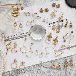 Boucles d'oreilles en forme de cœur irrégulier pour femmes pendentifs en forme de fleurs croisées
