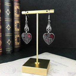Boucles d'oreilles gothiques en alliage pour femmes motif en forme de cœur rouge chauve-souris