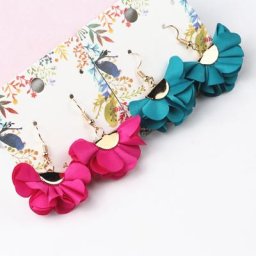 Boucles d'oreilles faites à la main pour femmes Style bohème boucles d'oreilles à pompon bijoux