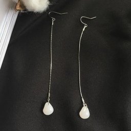 Boucles d'oreilles longues à pampilles avec pierre blanche gouttes d'eau fissurées bijoux à la