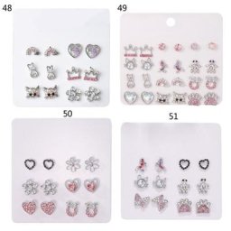 Ensemble de Boucles d'Oreilles de Différents Styles Bijoux Esthétiques à la Mode