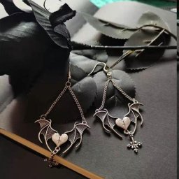 Boucles d'oreilles ailes d'ange en croix pour femmes bijoux gothiques couleur argent en forme de