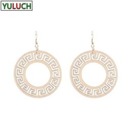Boucles d'oreilles pendantes en bois pour femmes boucles d'oreilles rondes creuses crochet de