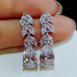 Huitan – boucles d'oreilles en forme de goutte d'eau pour femme bijoux de mariage AAA zircone