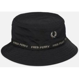 BRANDED TAPED BUCKET HAT par Fred Perry Noir S Accessoires