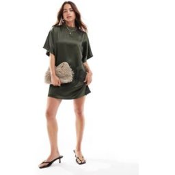 ASOS DESIGN - Robe t-shirt coupe courte oversize en satin - Kaki-Vert Vert 34 female