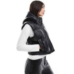 Pull&bear Pull & Bear - Veste sans manches matelassÃ©e en similicuir avec capuche - Noir Noir L female