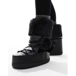 Public Desire - Aster - Bottes aprÃ¨s-ski avec bord en fausse fourrure et pompons - Noir Noir 38 female