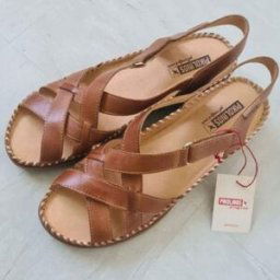 Sandales Pikolinos Sandales cuir pikolinos Marron