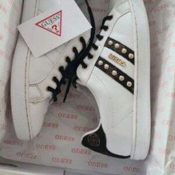 Baskets basses Guess Basket guess Blanc