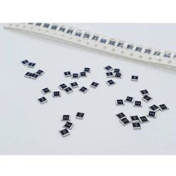 Walsin WR12X8202FTL WR12X8202FTL Résistance à couche épaisse 82 kΩ CMS 1206 0.25 W 1 % 5000 pc(s) Tape on Full reel