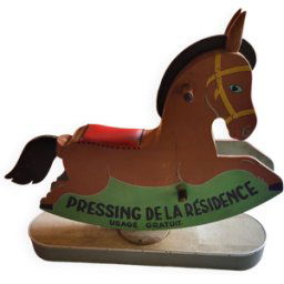 Cheval à bascule multicolore 45x140x130