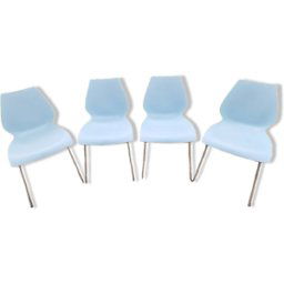 Série de 4 chaises bleu ciel modèle Maui par Vico Magistretti pour Kartell bleu 46x50x79