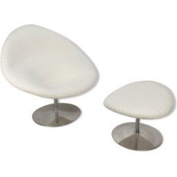Fauteuil Big Globe avec pouf de Pierre Paulin pour Artifort, années 1980 blanc 100x90x96