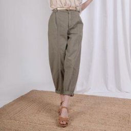 3S. x Le Vestiaire Pantalon twill carotte avec ceinture Luna en coton kaki M unisex