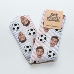 cadeauxfolies Chaussettes personnalisées Euro de football, Cadeaux Photo, Cadeau anniversaire, Cadeaux hommes, Cadeaux copain, Cadeaux frère, Cadeaux papa, Cadeaux rigolos, Cadeau romantique, Cadeau mariage, Petits cadeaux, Cadeau, Idée cadeau