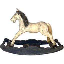 Cheval à bascule fin XIX début XX blanc 75x19x55