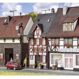 Vollmer 43673 H0 Maison à colombages Bahnhofstraße 17