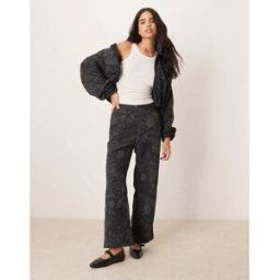 Nike - MDC - Pantalon ample en jacquard fleuri - Noir et gris Noir XL female