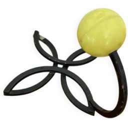 Ancienne Patère Mural Fer Forgé Noir + Boule Plastique Jaune 70 s Vintage noir 15x12x17