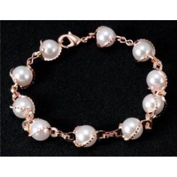 Simply Style Pearl Decorated Bracelet