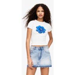 Pull&Bear T-Shirt Ajusté Fleur Bleue Blanc cassé M female