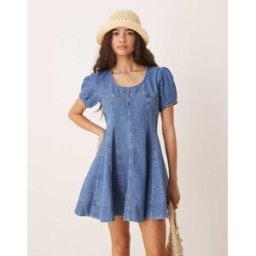 ASOS DESIGN - Robe courte en jean Ã manches courtes et surpiqÃ»res - Bleu moyen dÃ©lavÃ© Bleu 34 female