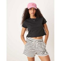 Free People - The Perfect Tee - T-shirt crop top coupe carrÃ©e - Noir Noir S female