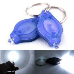 2 PCS Mini poche porte-clés lampe de poche Micro LED lumière Squeeze Camping en plein air ultra-lumineux d urgence porte-clés lampe torche lampe (Bleu)