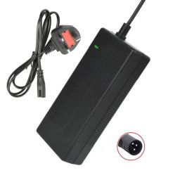 42V 2A XLR Head Scooter électrique Smart Charger 36V Chargeur de batterie au lithium, Prise: UK