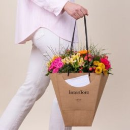 Bouquet Tutti Frutti et son sac cadeau à offrir - Interflora