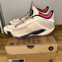 Chaussures Nike Basket Air Jordan 38 Low Lait de coco Taille 47 Multicolore