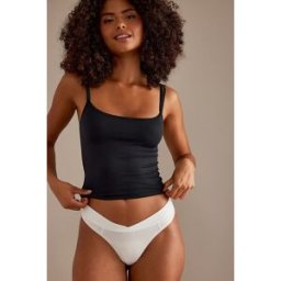 Le String de Tous les Jours Underdays en White taille: L chez Anthropologie
