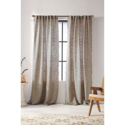 Rideau en mélange de lin de luxe taille: 50 x 84 chez Anthropologie