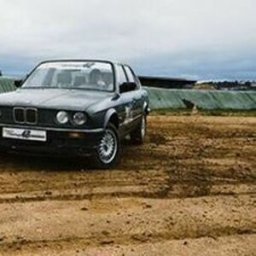 Cap Adrénaline Cours particulier de pilotage sur la BMW 320i - Circuit d'Andrézieux