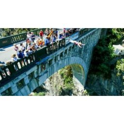 Cap Adrénaline Saut à l'Elastique depuis le Pont Napoléon