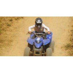 Cap Adrénaline Initiation au pilotage d'un quad enfant près de Lyon