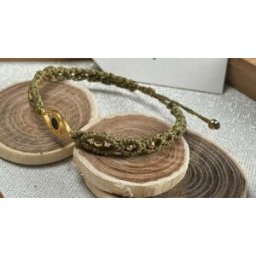 Cap Adrénaline Atelier création d'un bracelet en micro macramé à Thairé près de La Rochelle