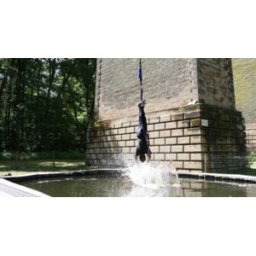 Cap Adrénaline Saut à l'élastique avec touché d'eau à Exermont près de Verdun