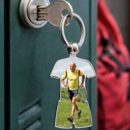 Ocadeau Porte cle tenue sport photo
